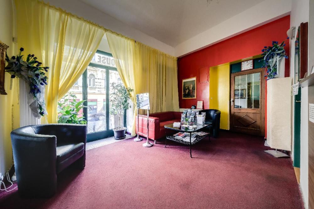 Apartment Amandment ปราก ภายนอก รูปภาพ