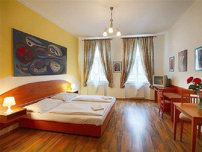 Apartment Amandment ปราก ภายนอก รูปภาพ
