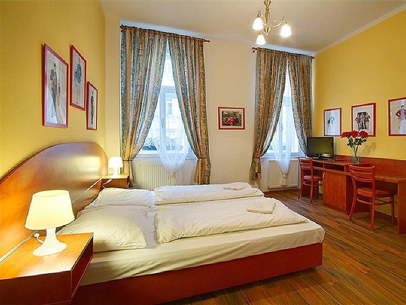 Apartment Amandment ปราก ภายนอก รูปภาพ