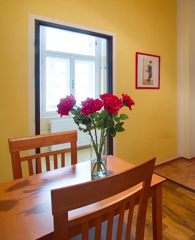 Apartment Amandment ปราก ภายนอก รูปภาพ
