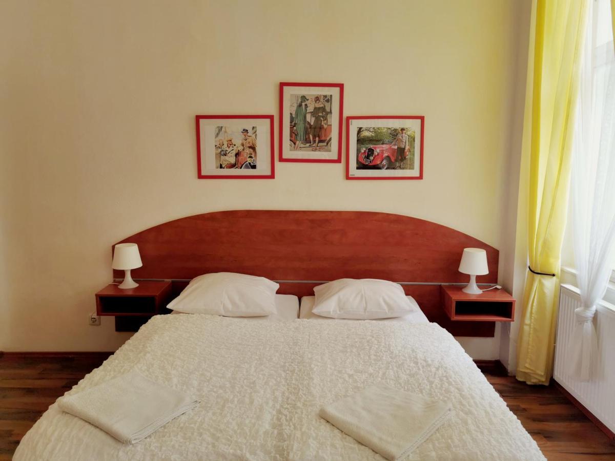Apartment Amandment ปราก ภายนอก รูปภาพ