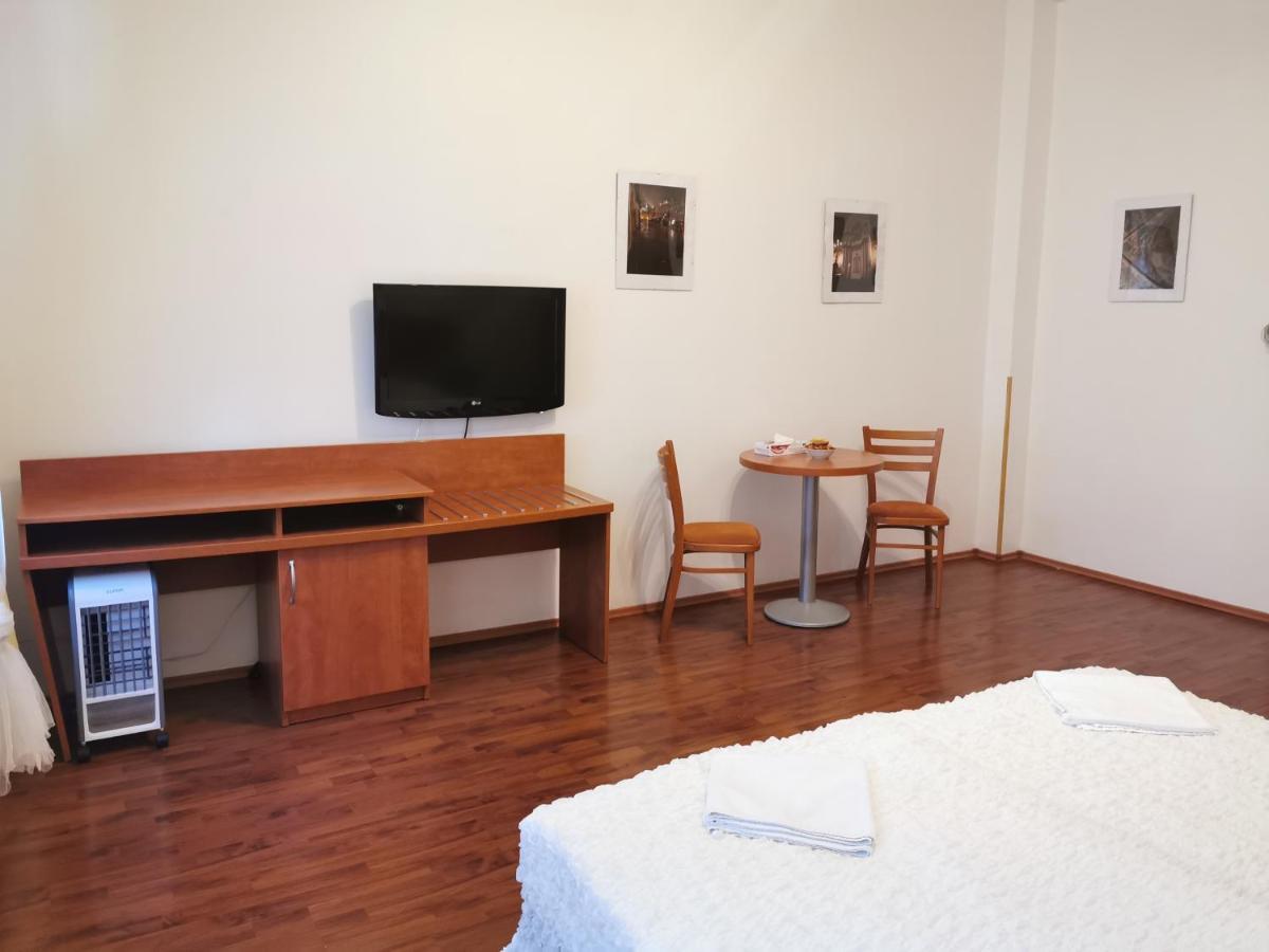 Apartment Amandment ปราก ภายนอก รูปภาพ