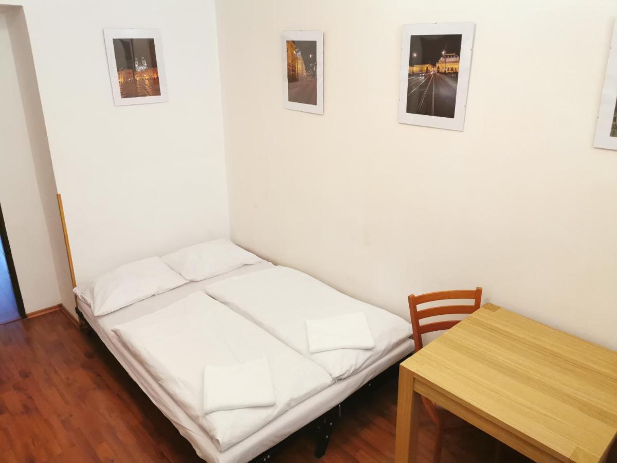 Apartment Amandment ปราก ภายนอก รูปภาพ