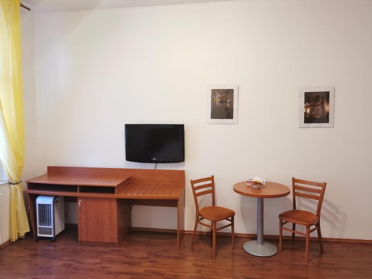 Apartment Amandment ปราก ภายนอก รูปภาพ